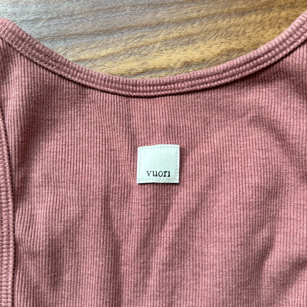 Vuori Mudra Plyo Tank - Picture 6 of 9